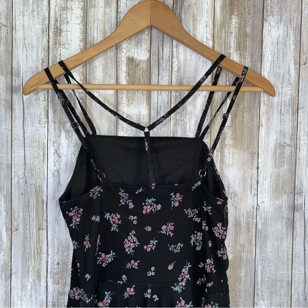 Xhilaration Black & Floral Romper - Picture 5 of 6